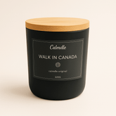 Bougie Sapin Walk in Canada Calmdle be avec pot noir mat et couvercle en bois naturel